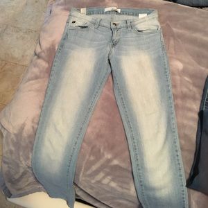 KanCan light wash skinny jeans like new size 25