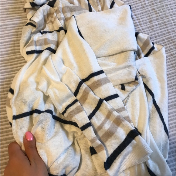 🆕🌸Gorgeous linen blend cardi - Picture 3 of 4