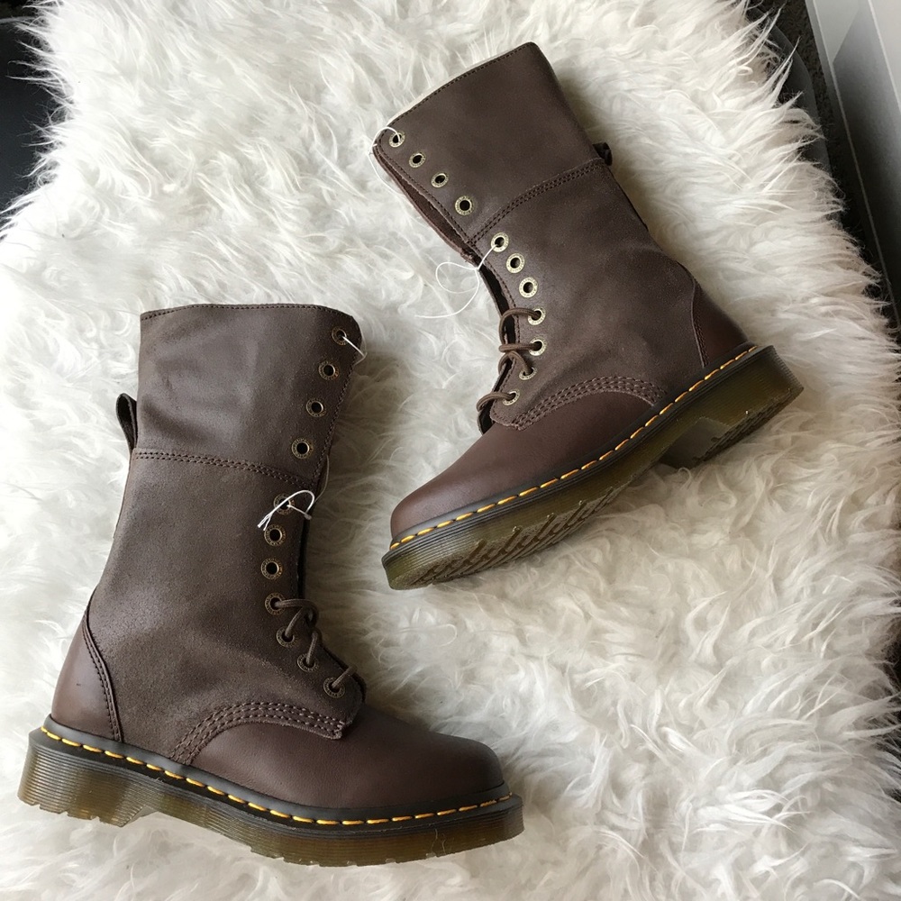 NIB Dr. Martens Hazil slouch boot leather - Picture 3 of 7