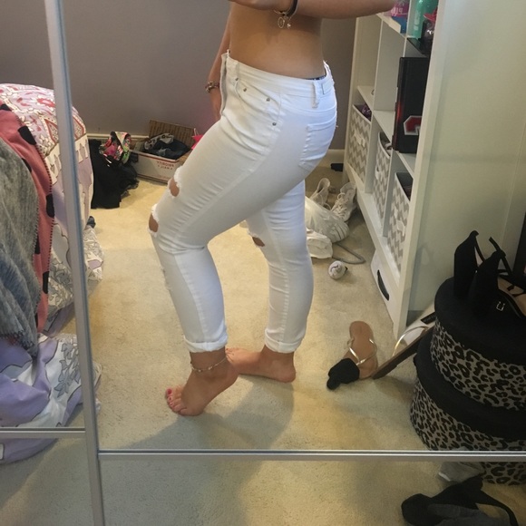 ripped jeans - Picture 2 of 4