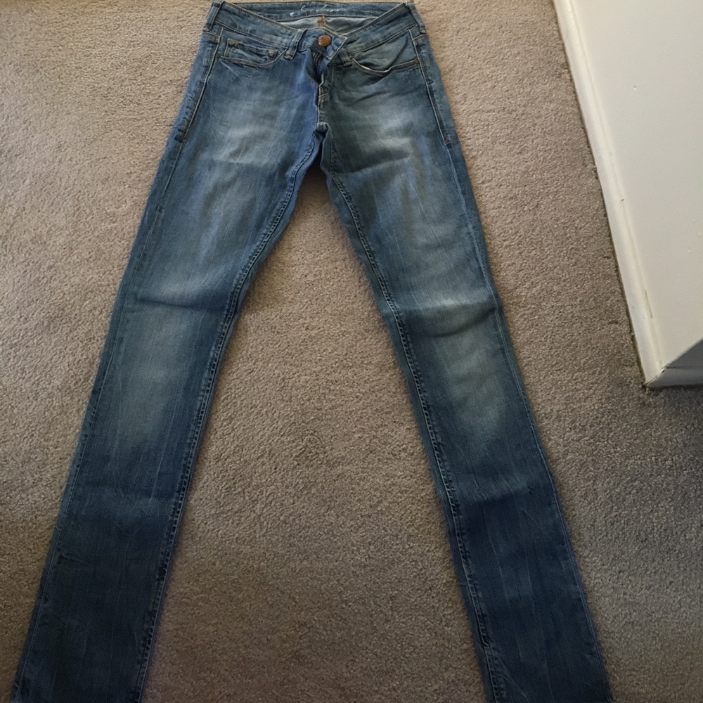 Mavi light wash jeans