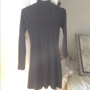 Long sleeved cotton minidress