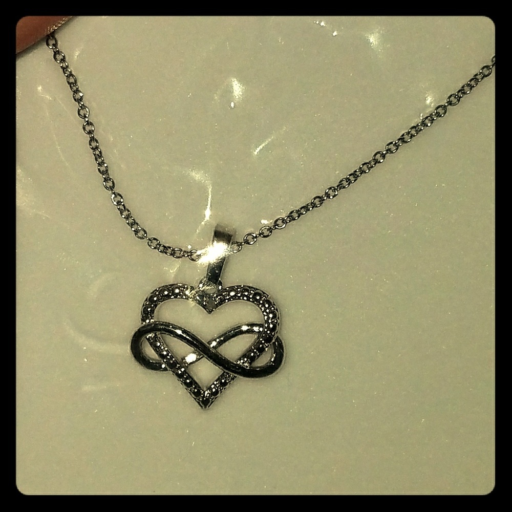 Eternity heart necklace