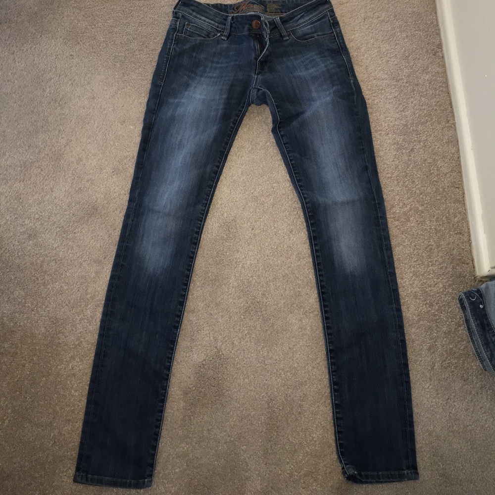 Medium wash Mavi jeans
