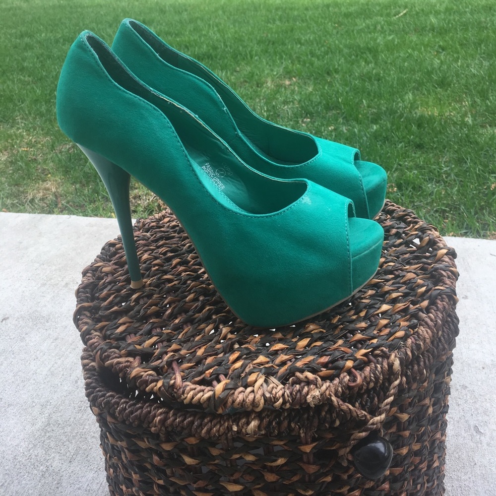 4' stiletto sandals