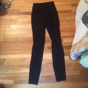 Lululemon fit physique tight