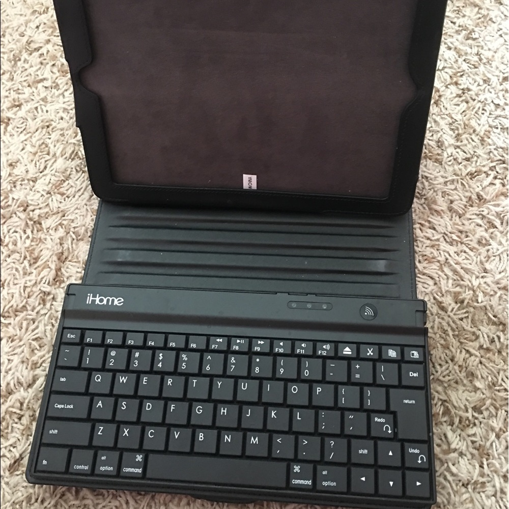 I home with keyboard for iPad