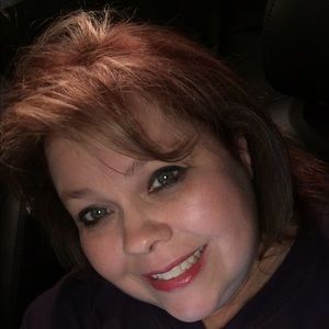 Meet your Posher, Angie