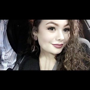 Meet your Posher, Rosario