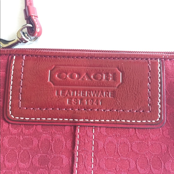 ☀️Coach Wristlet Red with Patent Leather Trim - Picture 2 of 4