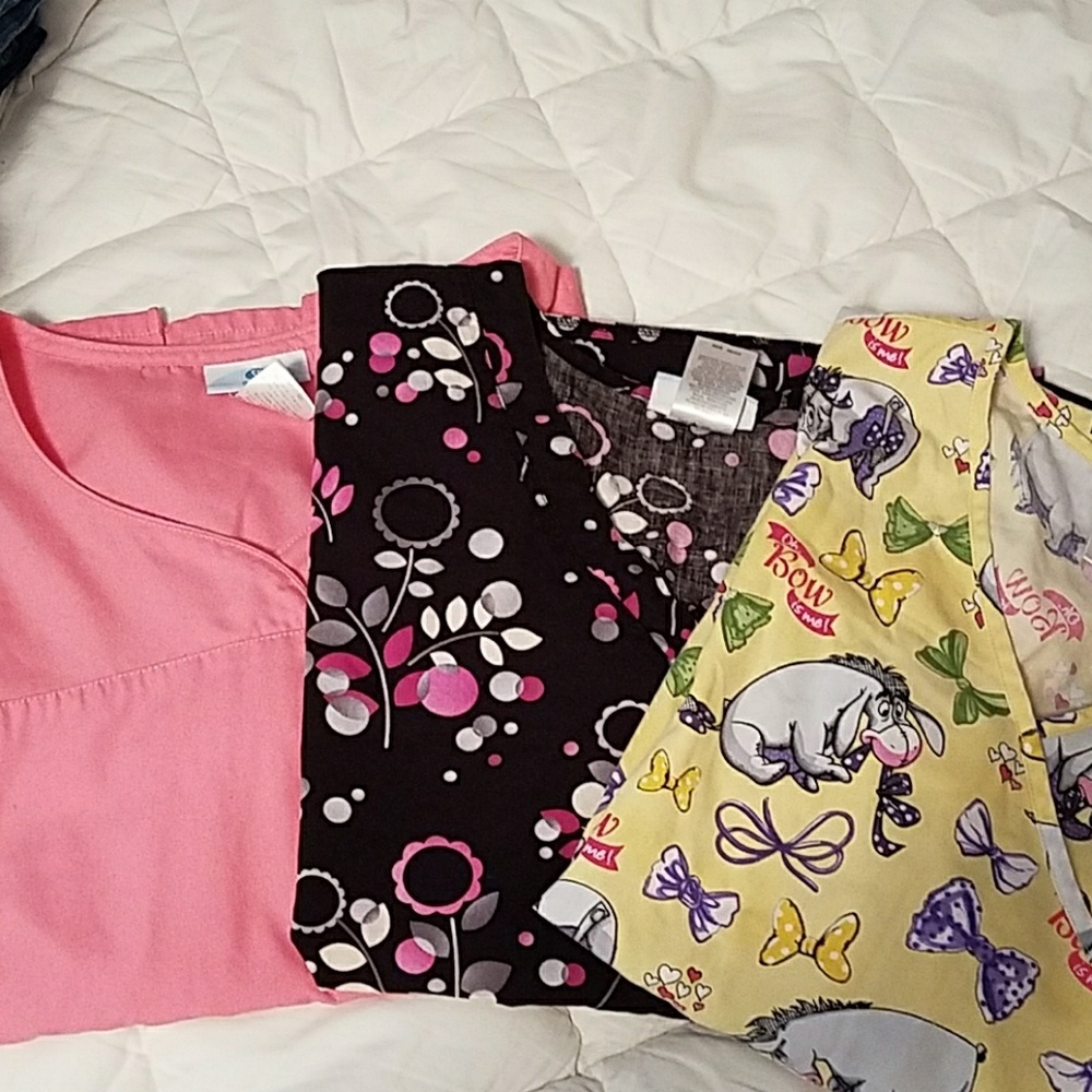 Scrub top