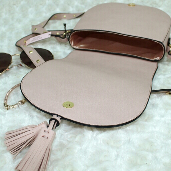 Victoria's Secret BLUSH PINK BOHO Crossbody NWT - Picture 2 of 3