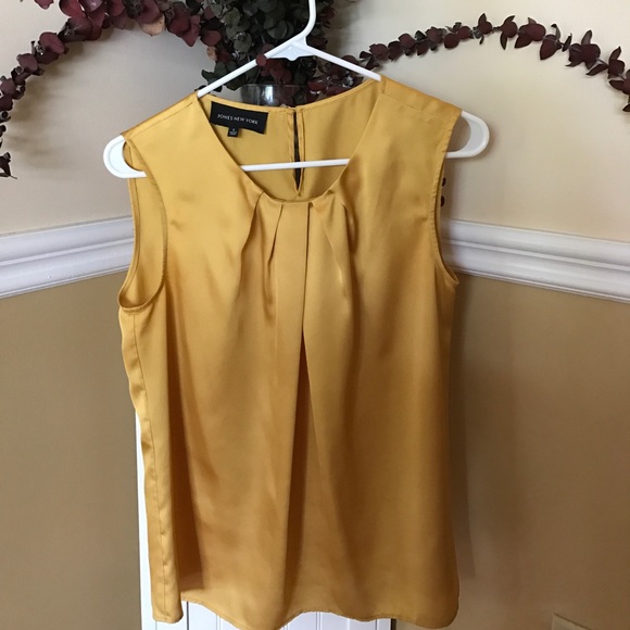 Jones New York Tops - Jones New York sleeveless top