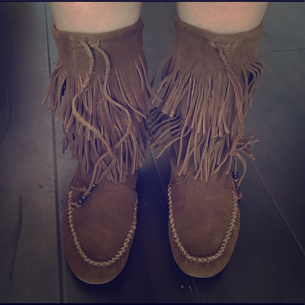 Moccasin boots