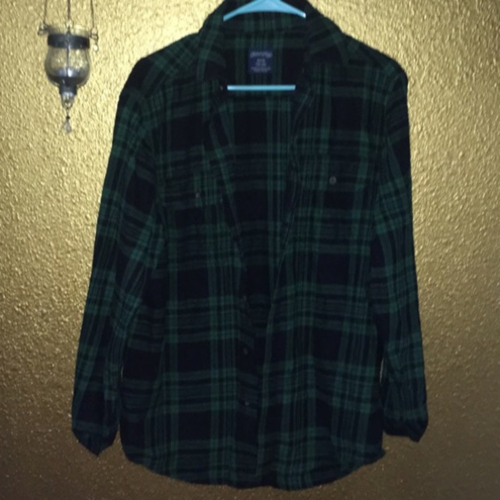 GREEN AND BLACK OVERSIZED VINTAGE FLANNEL
