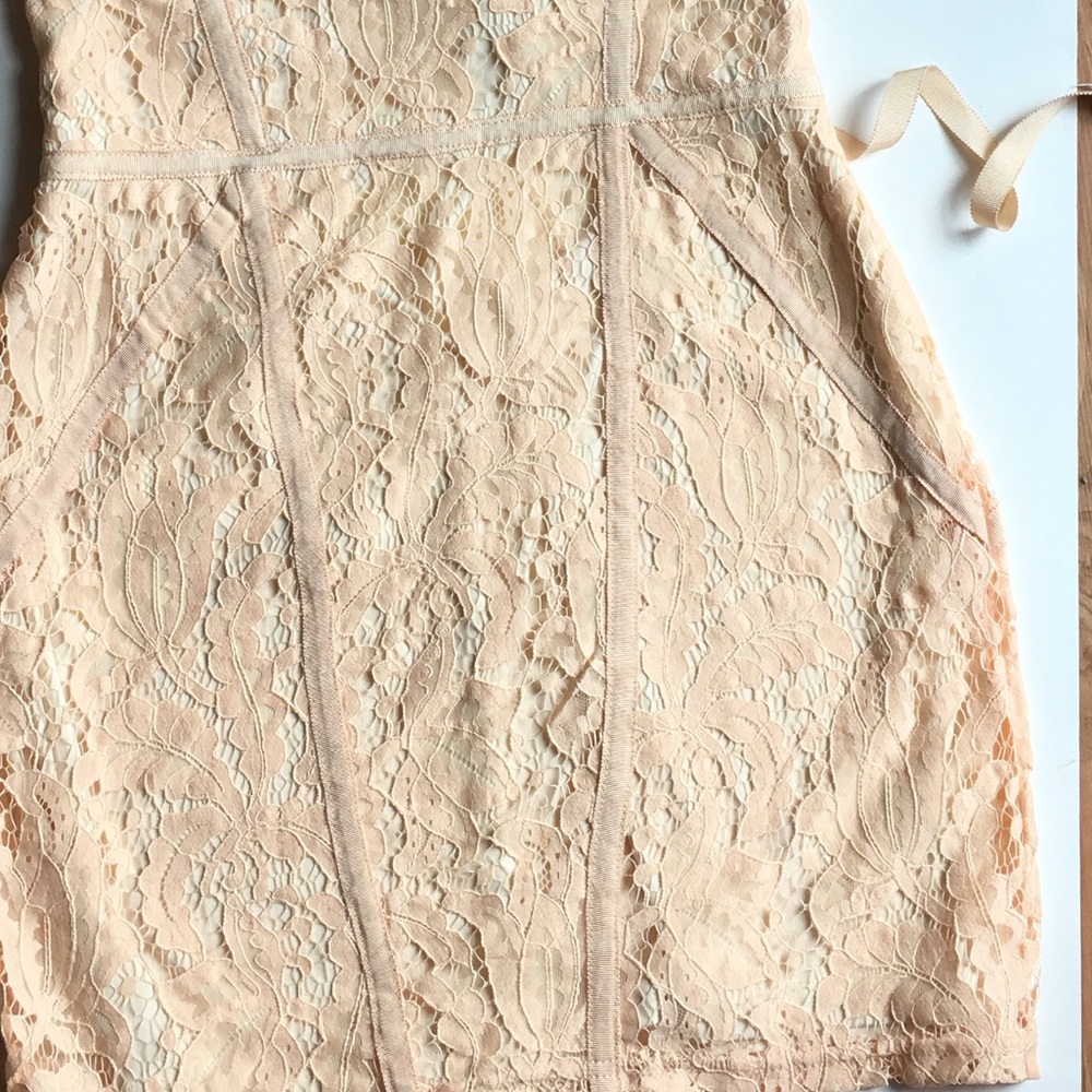 SUMMER BLOWOUT IT'S THE DAY LACE BODYCON DRESS - Picture 3 of 5