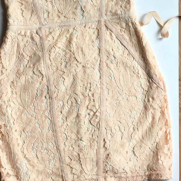 SUMMER BLOWOUT IT'S THE DAY LACE BODYCON DRESS - Picture 3 of 5