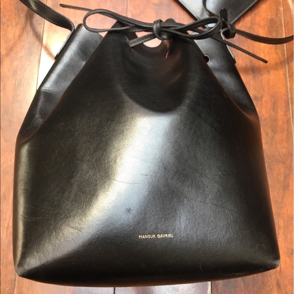 **SOLD Mansur Gavriel Medium Black Bucket Bag - Picture 5 of 7