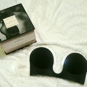 32A Victoria's Secret Plunge Backless Push-up Bra