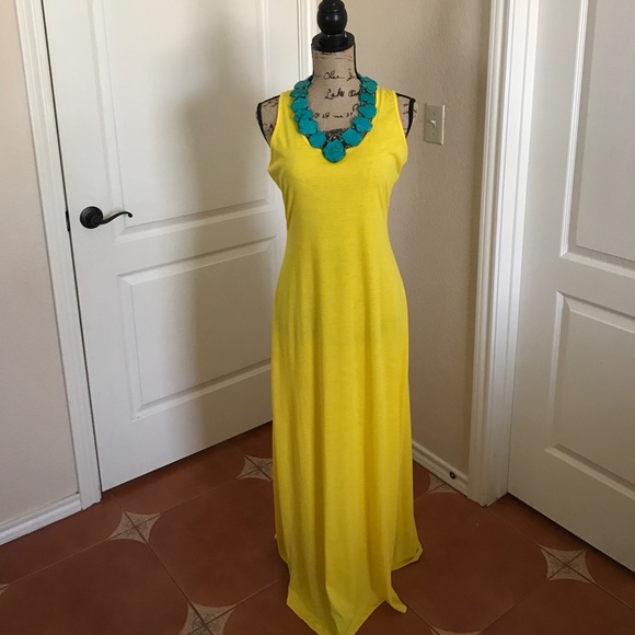 Dresses & Skirts - Racer back maxi dress