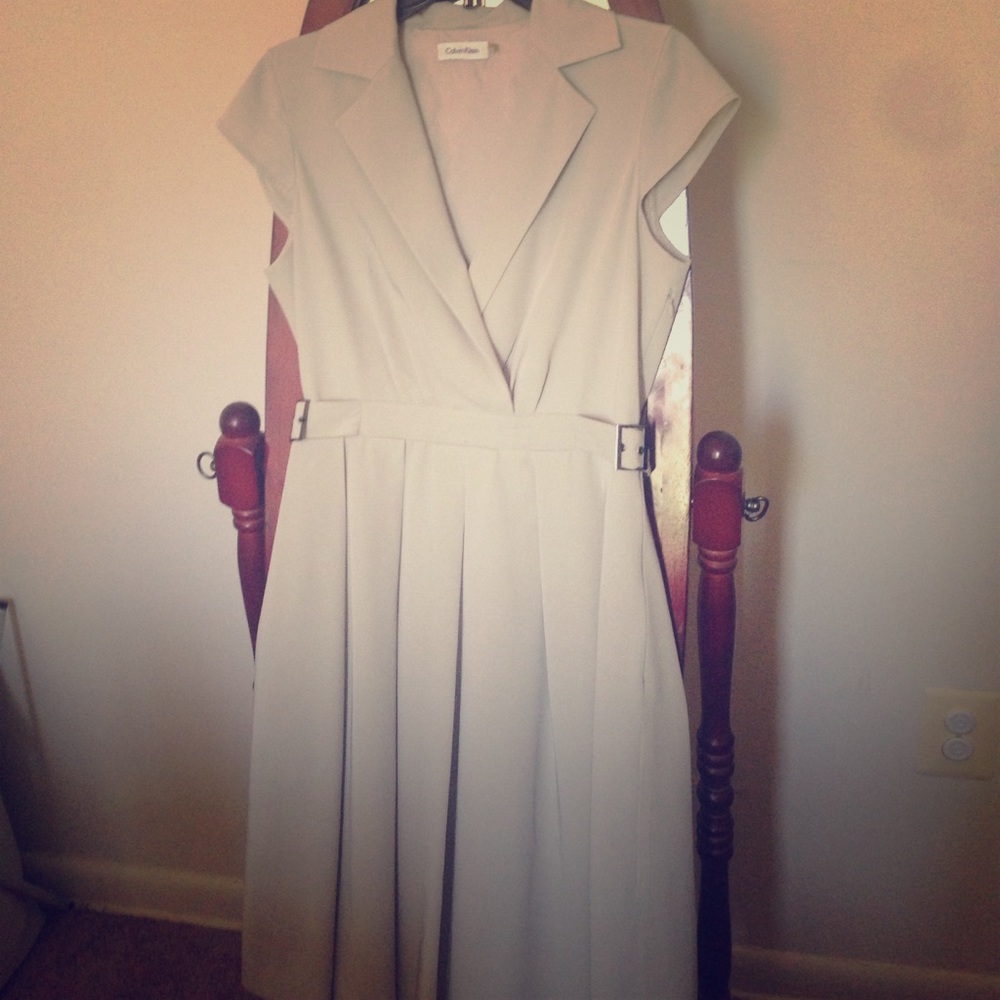EUC Calvin Klein khaki work dress