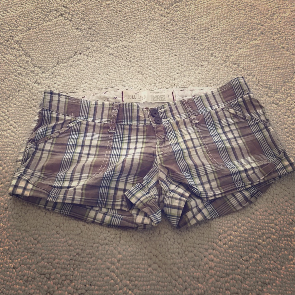 Hollister cuffed plaid shorts