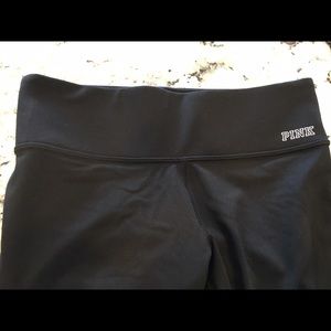VS Pink NWOT skinny crops