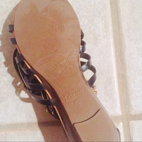 Black & Gold Gladiator Sandals - Picture 3 of 3