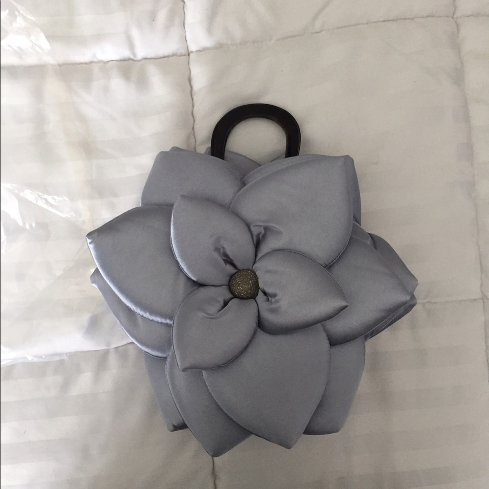 Mad by design flower shaped mini bag