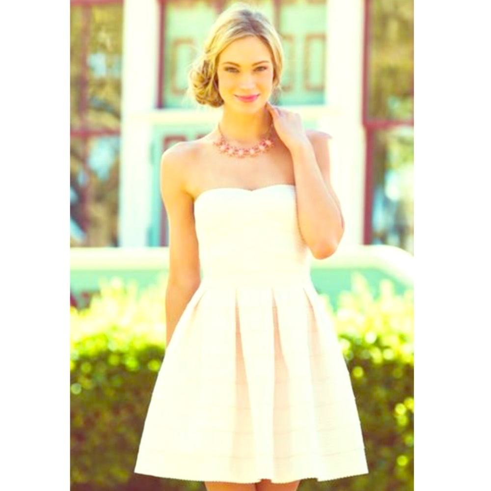 JUN & IVY BANDAGED STRAPLESS DRESS