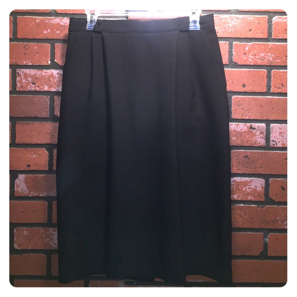 Black pencil skirt