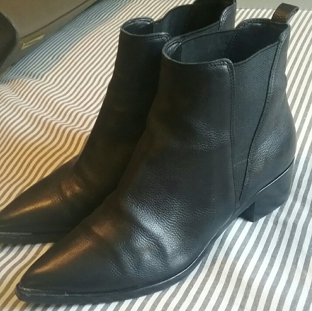 Marc Fisher "Yale" booties