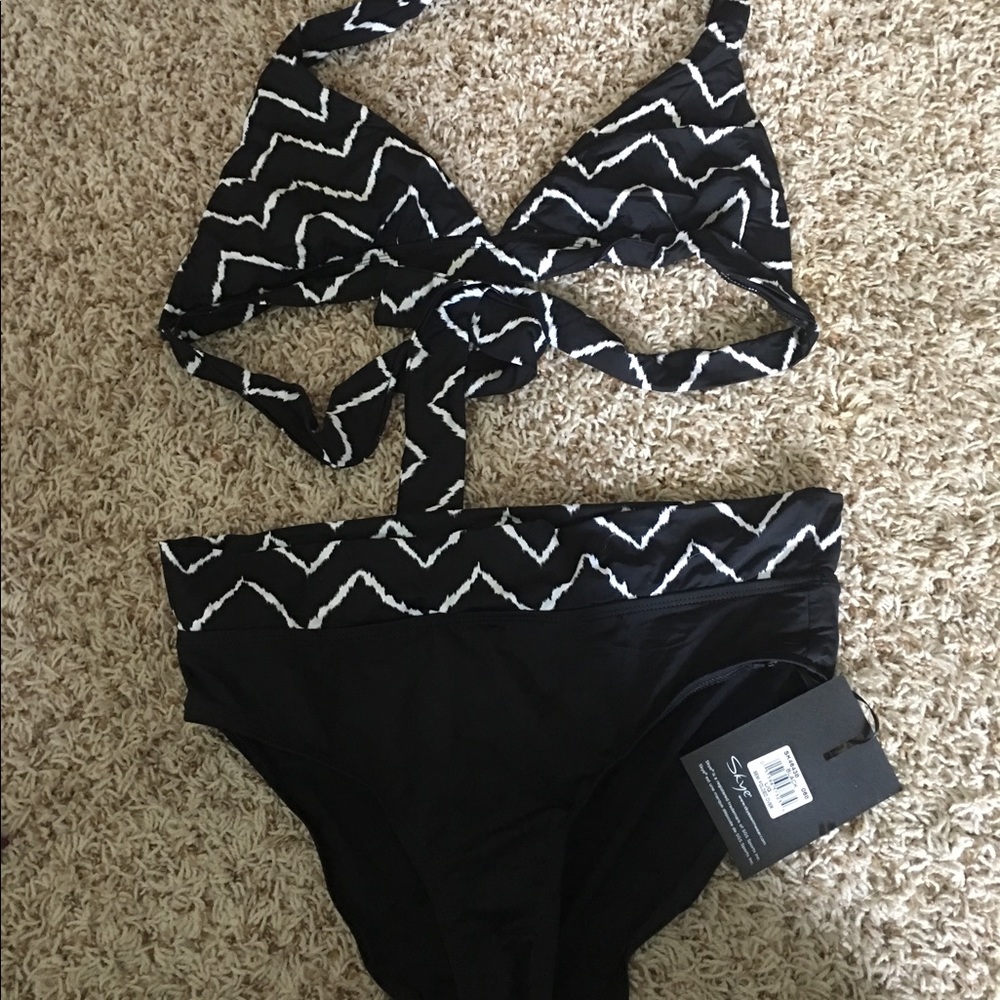 Women's swim suit