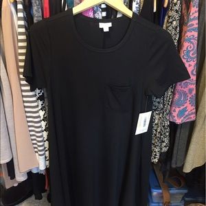 NWT BLACK Lularoe Carly size XS! 🦄