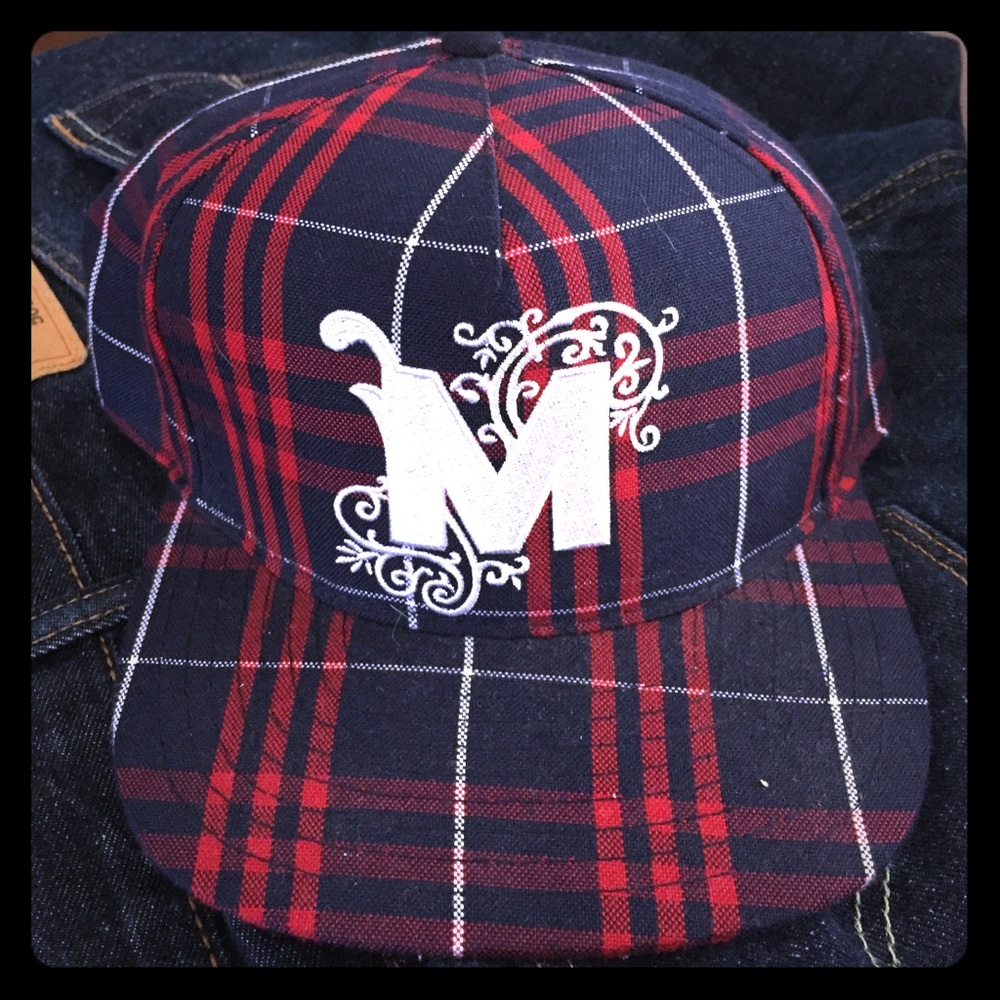 Snap Back Hat