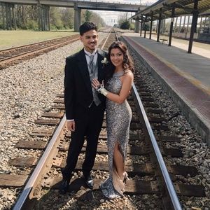 Meet your Posher, Elijah