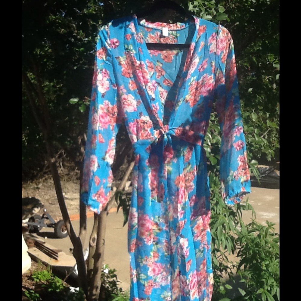 🎉HP🎉Only 1 left🎉flirty cover-up🎉 - Picture 2 of 4