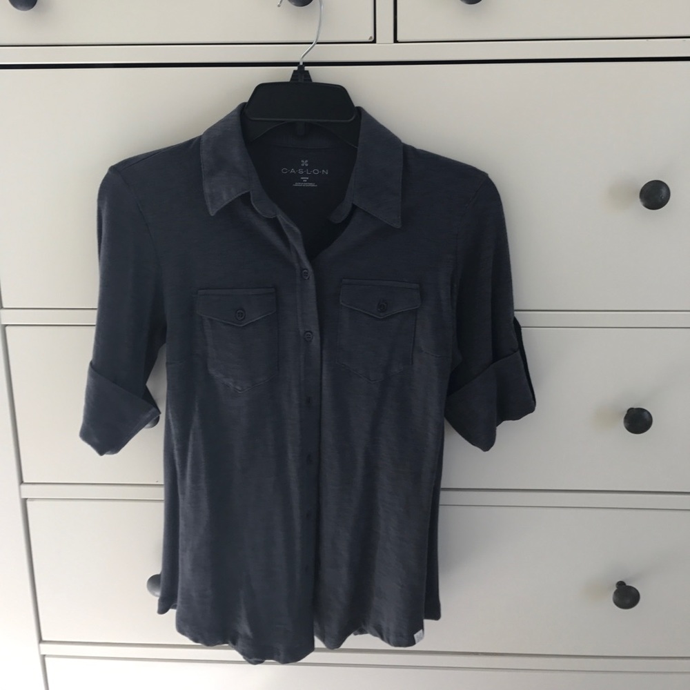 DONATING THIS WEEK ** Caslon button down blouse