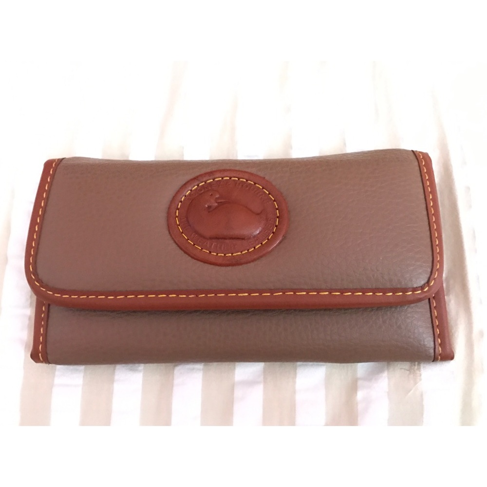 Dooney and Bourke wallet