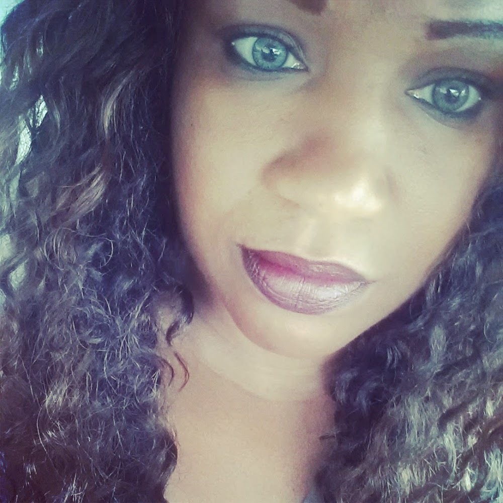 Meet your Posher, Cynthia
