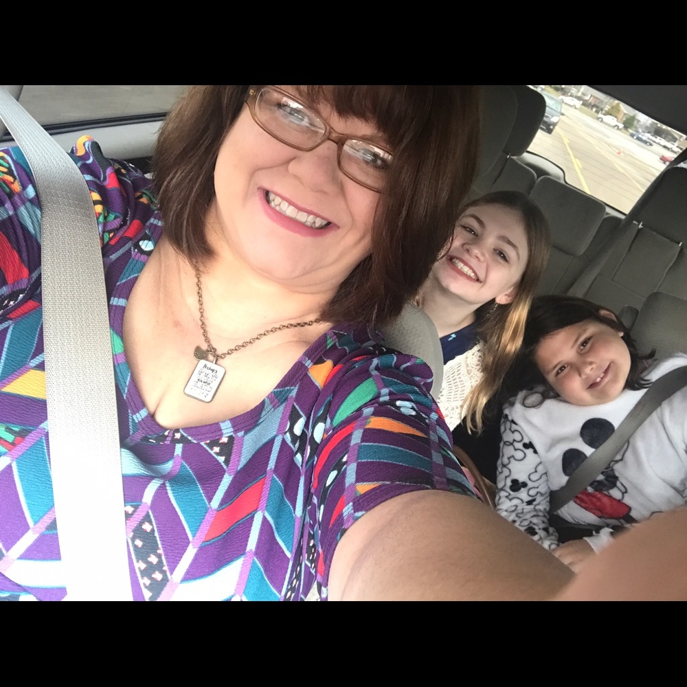 Meet your Posher, Laurie