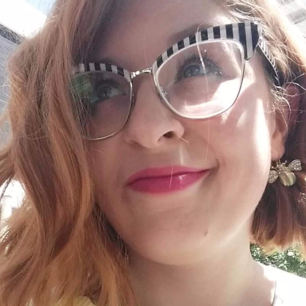 Meet your Posher, Olivia