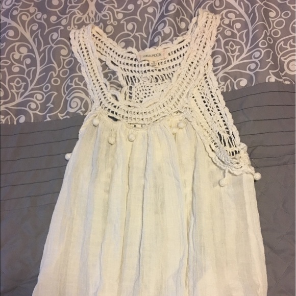 Very cute summer top - Picture 2 of 4