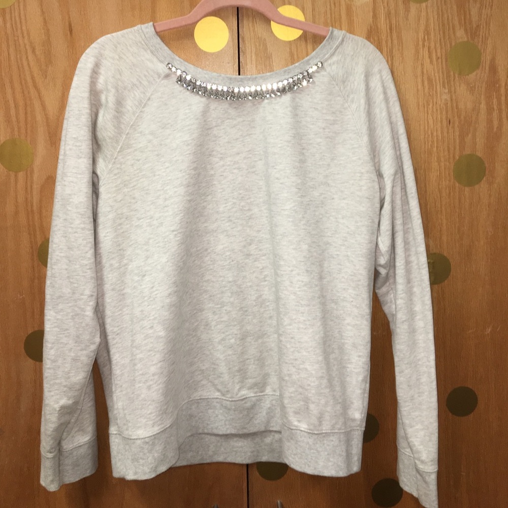 Cute gray sweatshirt
