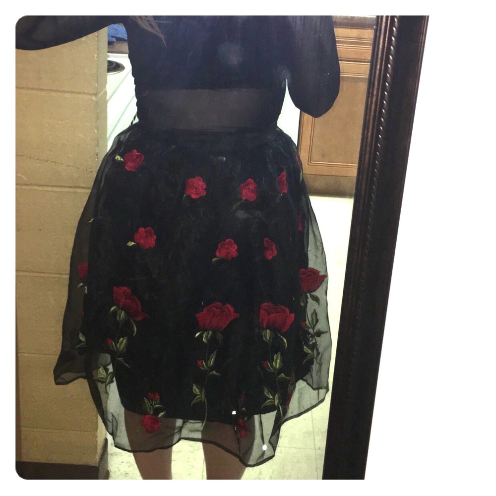 Forever 21 roses skirt