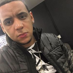 Meet your Posher, Dennis