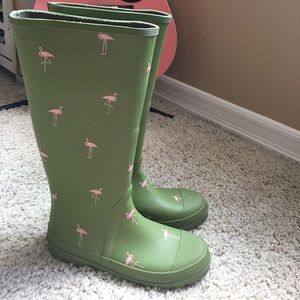 Flamingo print rain boots. Great condition!