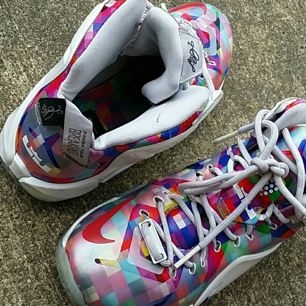 Lebron James Nike....Finish Your Breakfast