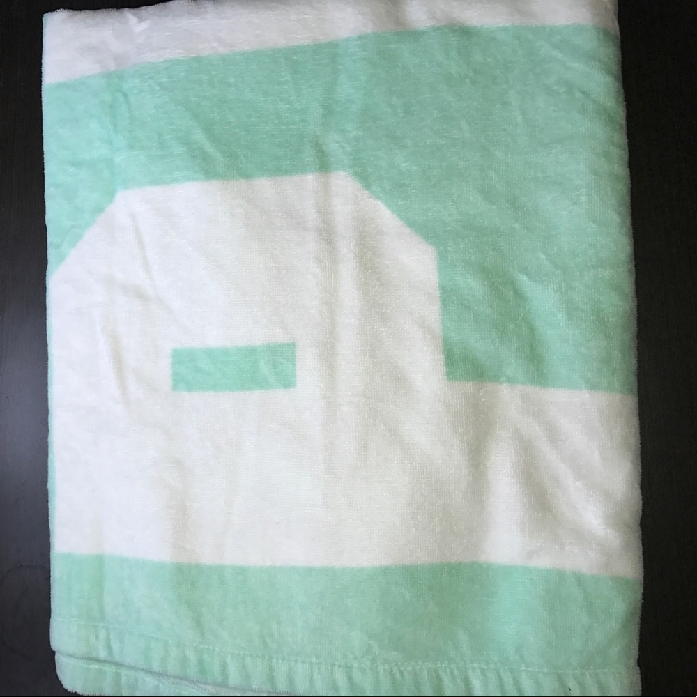 VS beach towel