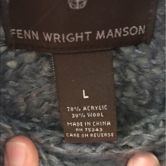 Two toned, short sleeve wide knit sweater. - Picture 3 of 3